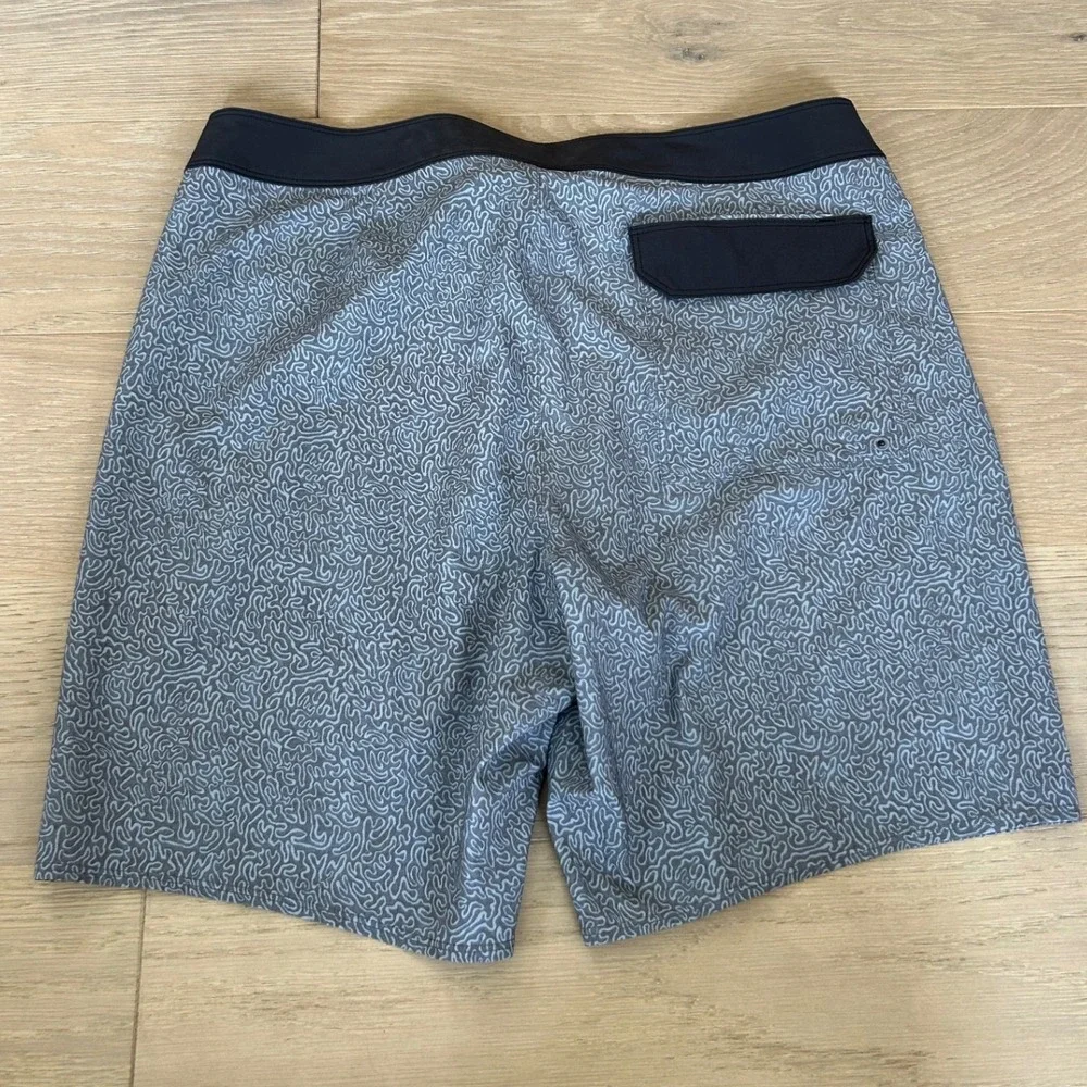 Patagonia Hydro Series Boardshorts Mens 34 Grey Blue Coral Print Swim Trunks